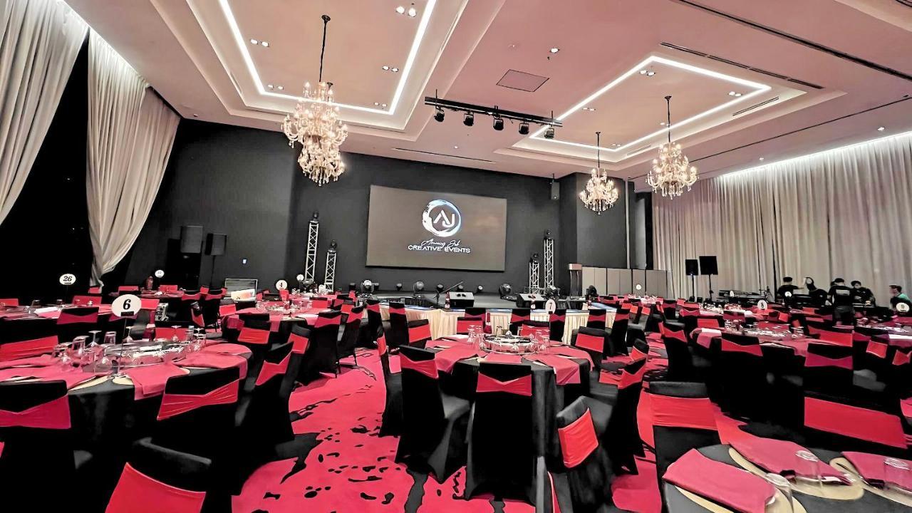 Red Kl @ Rev Hotel Kuala Lumpur Exterior foto